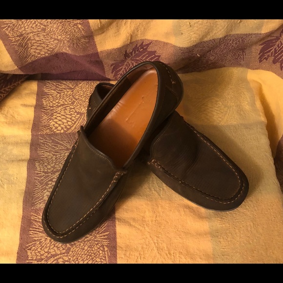 Tommy Bahama Venetian Leather Loafers - Picture 6 of 12